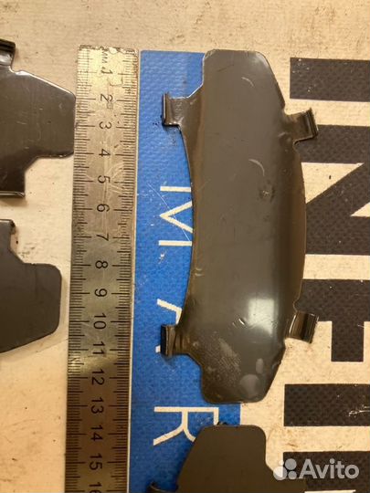 Пластины антискрипные комплект Infiniti