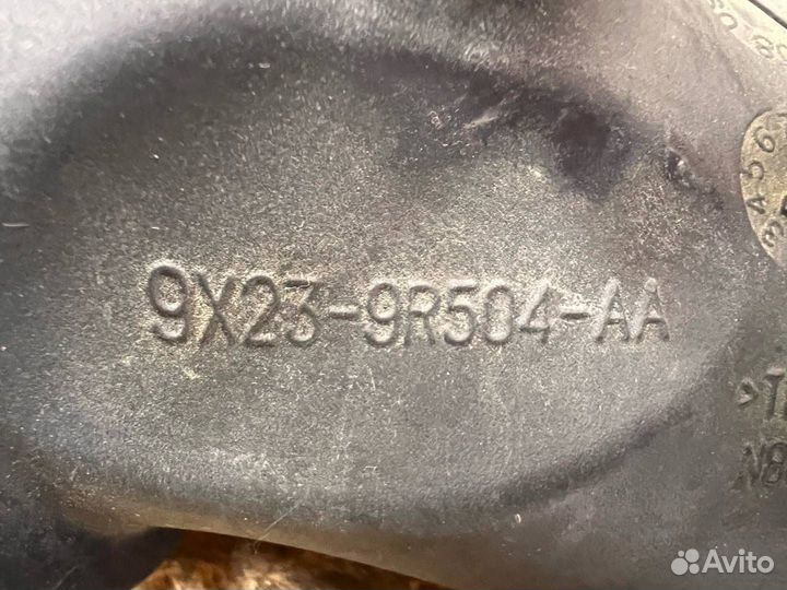 Патрубок воздушного фильтра Jaguar XF 5.0 09-15