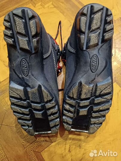 Лыжные ботинки rossignol 32