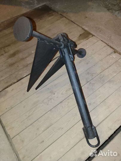 Якорь для лодки