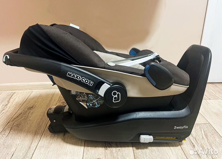 Автолюлька maxi cosi с базой isofix