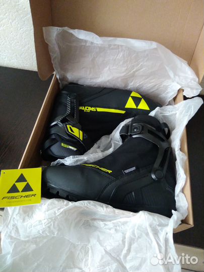 Лыжные ботинки Fischer RC3 skate