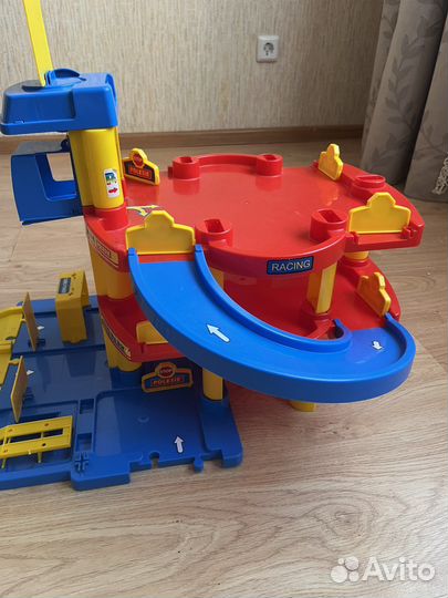 Парковка для машинок полесье