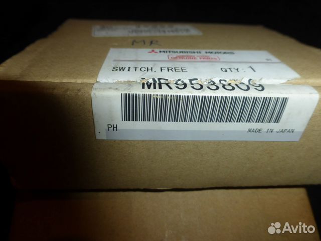 MR953809 Датчик включения моста Mitsubishi