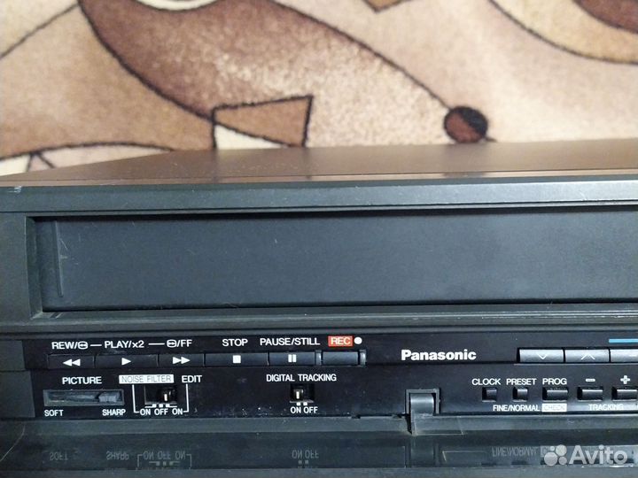 Видеомагнитофон panasonic