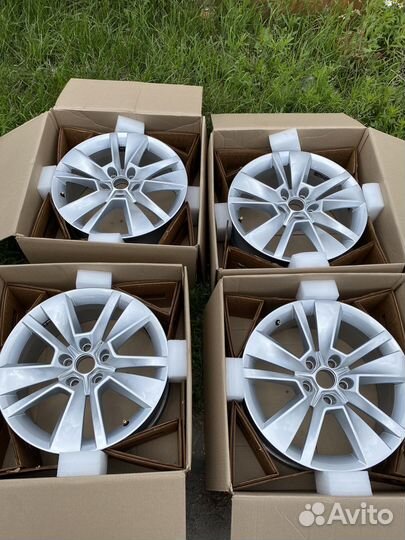 Оригинальные диски на skoda trius r17