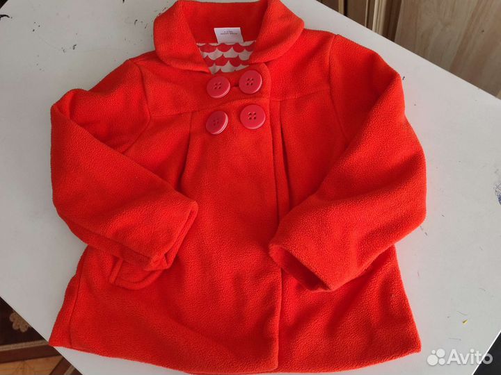 Пальтишко тоненькое для девочки