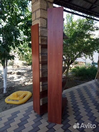 Полка для книг