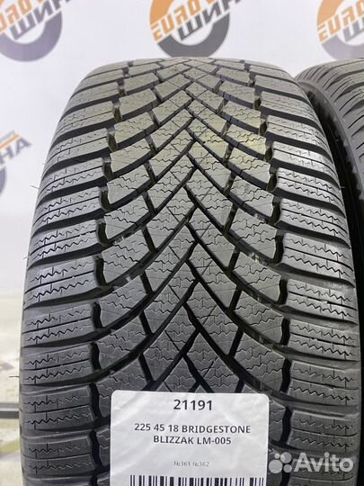 Bridgestone Blizzak LM-005 225/45 R18
