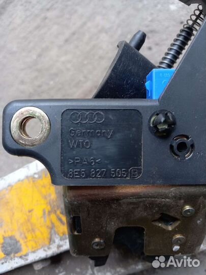 Замок крышки багажника Audi A4 B6