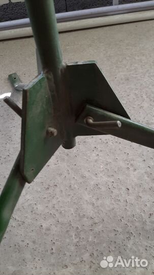 Подставка-штатив для гаджета