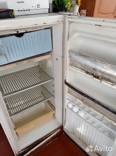 Холодильник на запчасти