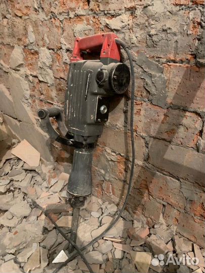 Демонтаж любой сложности /слом стен