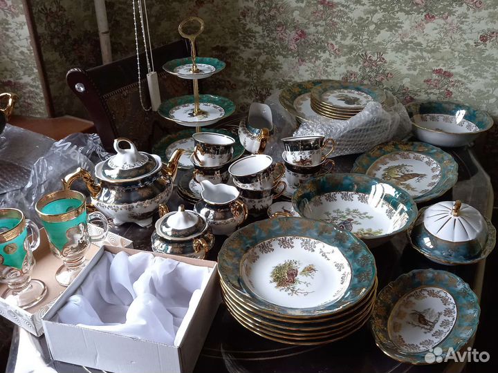 Сервизы:чайный(26т.р)столовый(46т.р