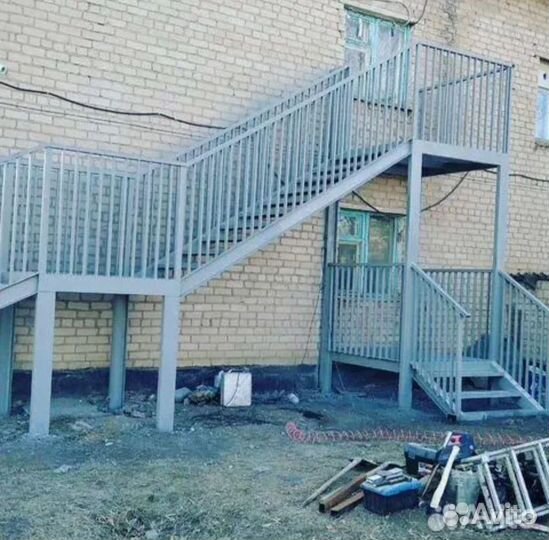 Изготовление лестниц Лестница на металлокаркасе