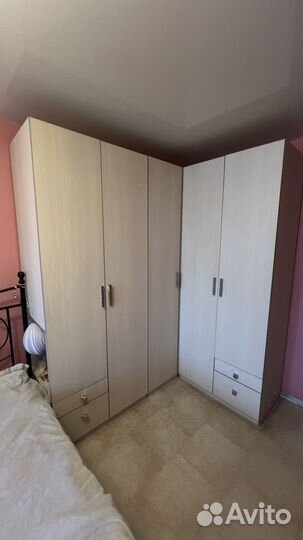 Угловой шкаф