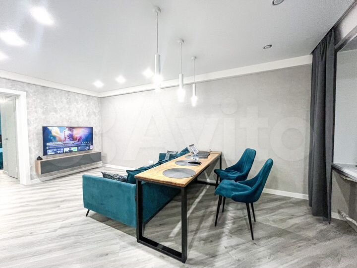 2-к. квартира, 55 м², 3/10 эт.