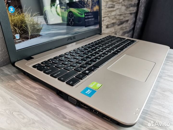 Игровой Asus 4core/4Gb/SSD256GB/GeForce 810M