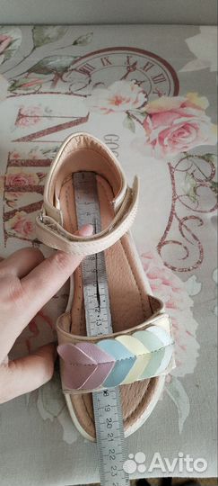 Набор босоножек 32 размер