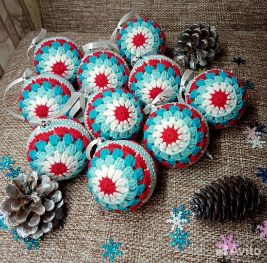 Елочные шары вязаные