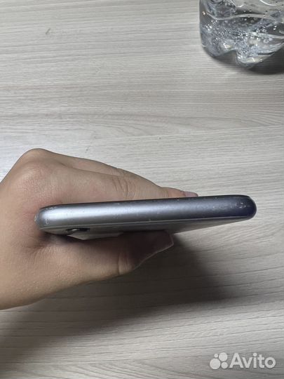 Телефон iPhone 6s