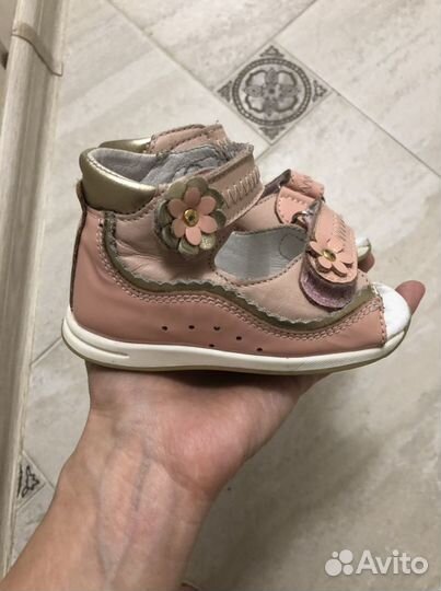 Туфли для девочки