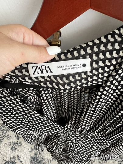 Платье zara xs