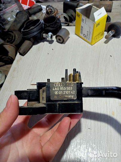 Переключатель поворотов на audi 80