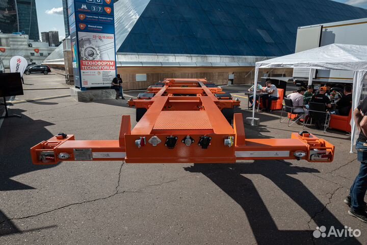 Полуприцеп контейнеровоз BITUG Першерон K3-40, 2023