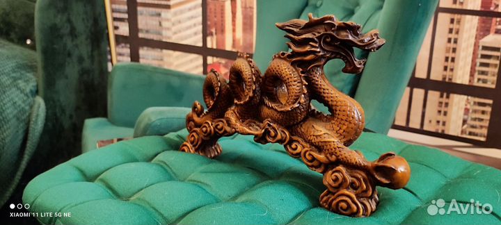 Статуэтка дракон