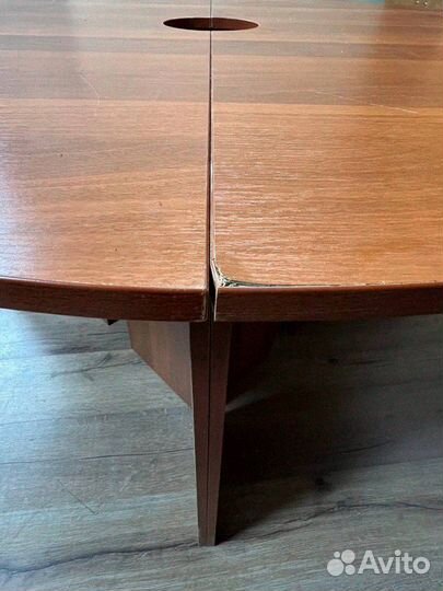 Стол круглый