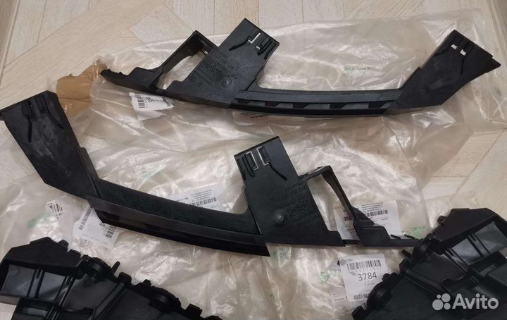 Porsche cayenne 9y0 E3 кронштейн фары бампера нов