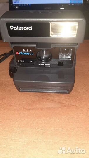 Фотоаппарат мгновенной печати Polaroid 636 Closeup