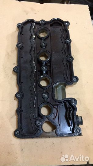 Клапанная крышка правая Audi Q7 4.2 FSI BAR