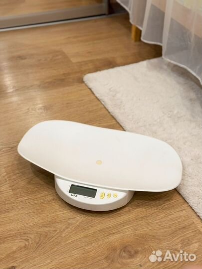 Весы для новорожденных laica
