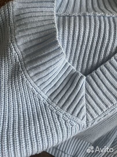 Джемпер пуловер с треугольным вырезом