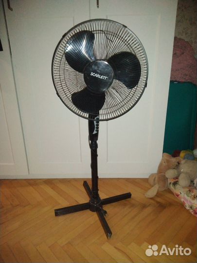 Вентилятор напольный Scarlett