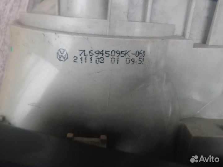 Фонарь левый №34 Volkswagen Touareg 2005