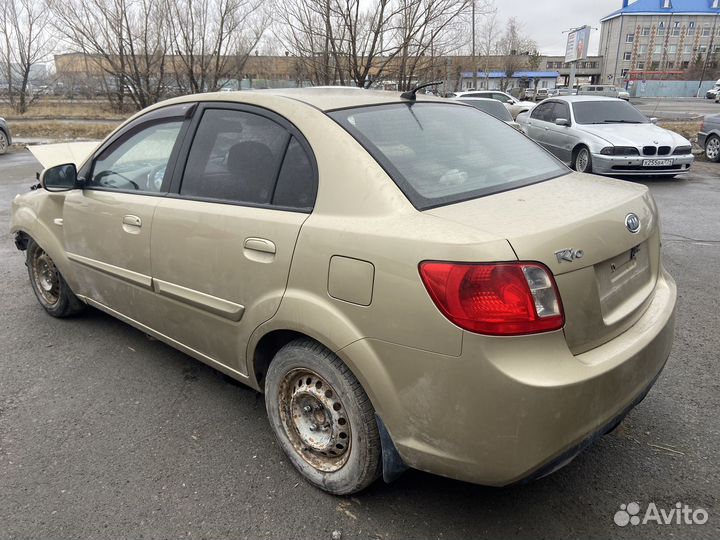 Разбираем прямо сейчас Kia Rio 2 2010г 1.4