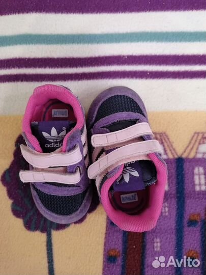 Кроссовки для девочки р.19
