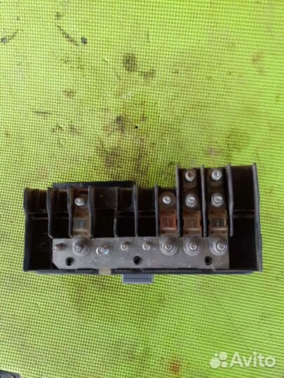 Блок предохранителей Фольксваген Гольф 5+ 1.4 16v