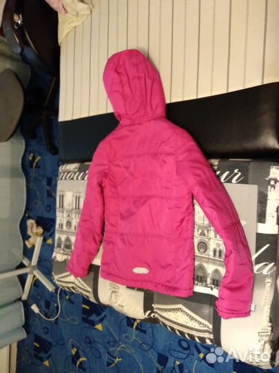 Куртки осенние для девочки.Разные