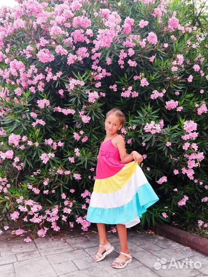 Яркий сарафанчик для девочки