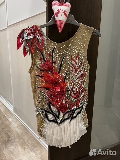 Купальник для художественной гимнастики