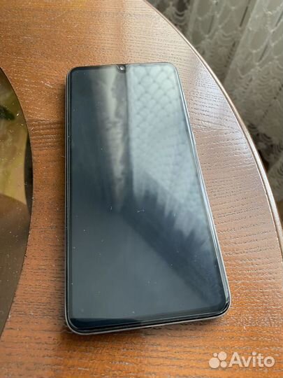 Samsung Galaxy A70, 6/128 ГБ