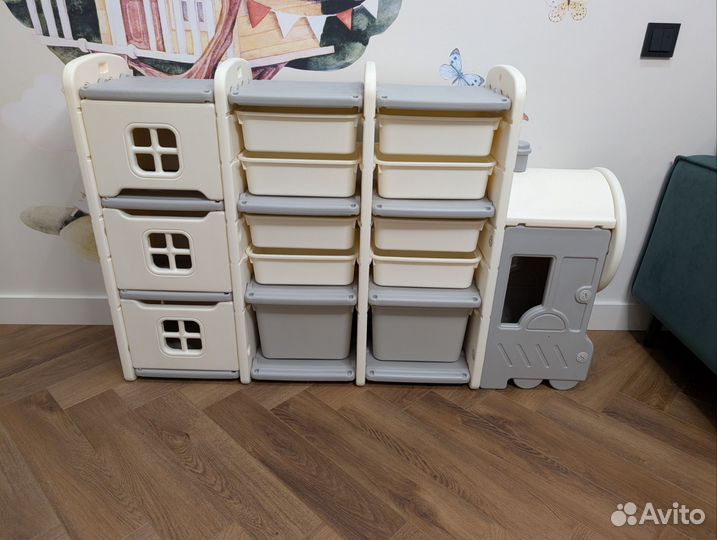 Стеллаж для игрушек