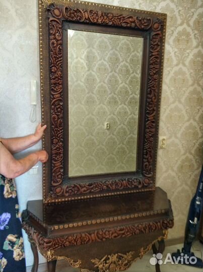 Зеркало -консоль