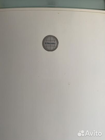 Холодильник бу Electrolux