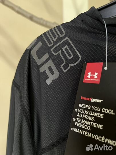 Спортивная футболка Under armour