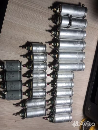 Конденсаторы, тумблеры, резисторы